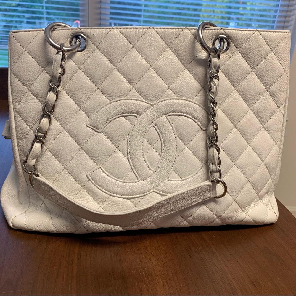 ✨Chanel Caviar Quilted Grand Shopper Tote GST💋